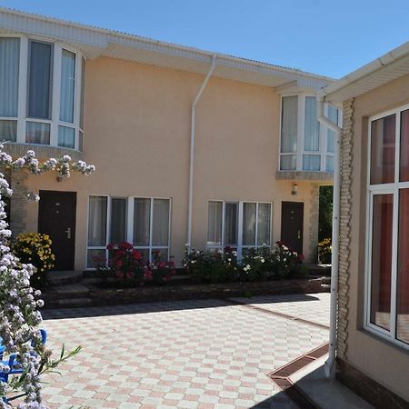 Zlata Inn Tamchy エクステリア 写真