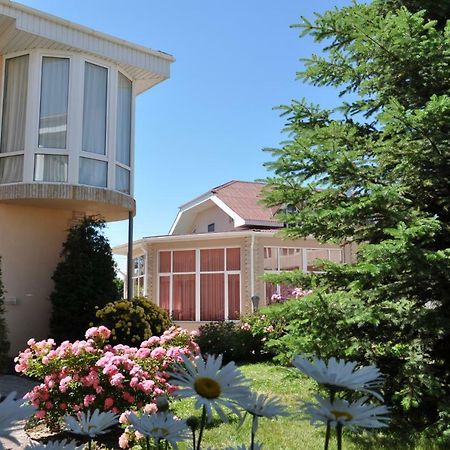 Zlata Inn Tamchy エクステリア 写真