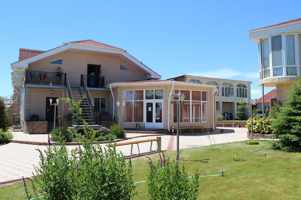 Zlata Inn Tamchy エクステリア 写真