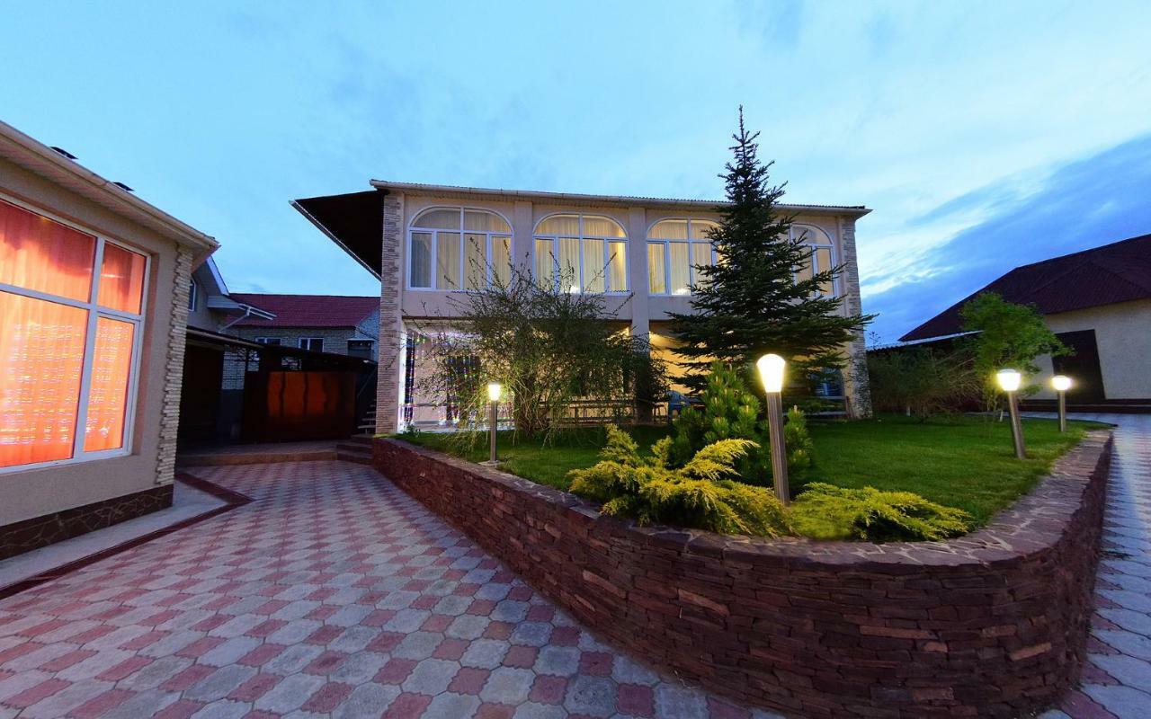 Zlata Inn Tamchy エクステリア 写真
