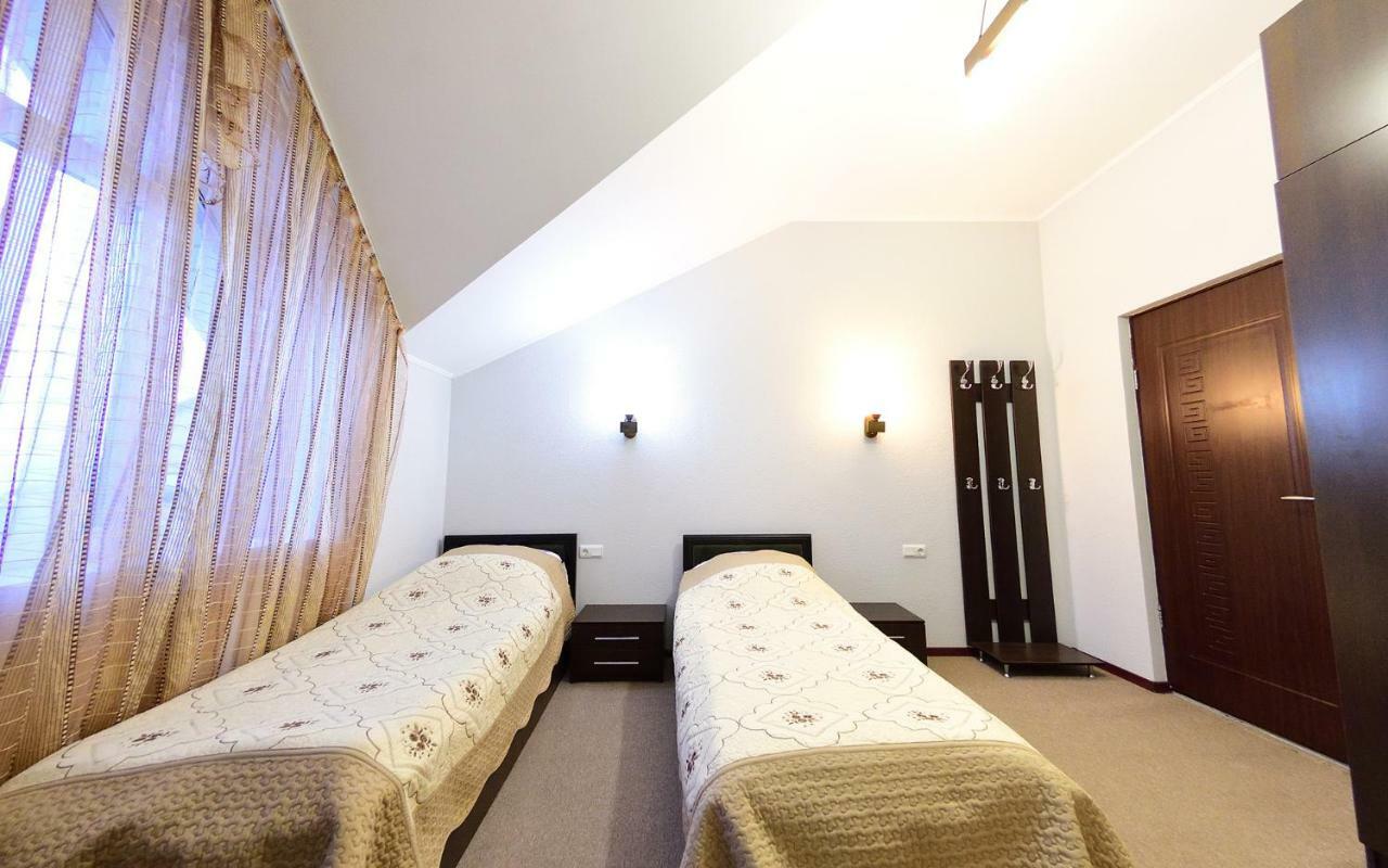 Zlata Inn Tamchy エクステリア 写真