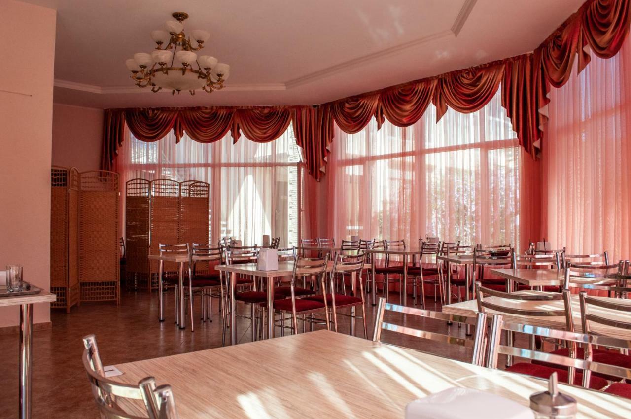 Zlata Inn Tamchy エクステリア 写真